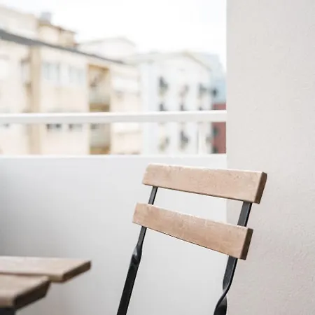 Apartamento Urban Retreat With Balcony, Bright And Oporto