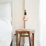 شقة Urban Retreat With Balcony, Bright And