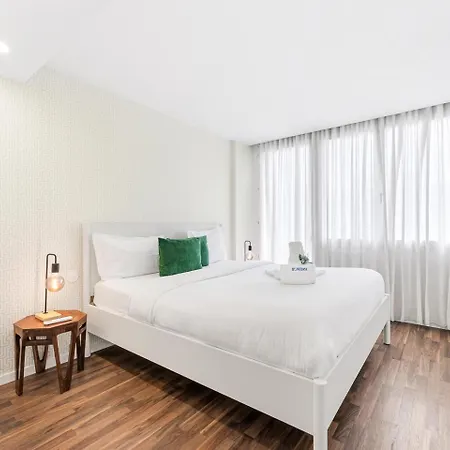 Apartamento Urban Retreat With Balcony, Bright And